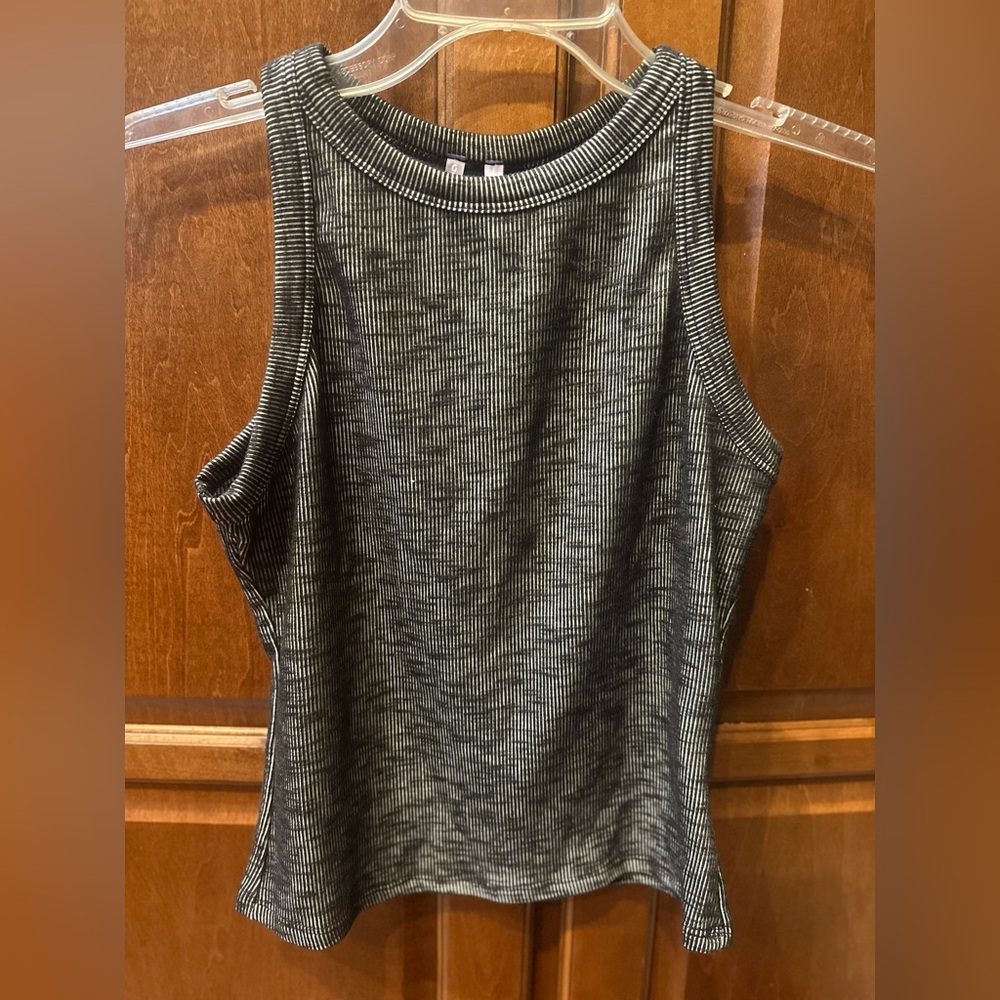 Good Luck Girl brand. Black & White Ribbed Fitted Tank Top. Girls Large. NWT.